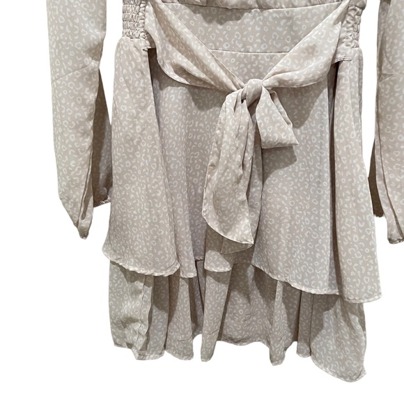 Japna Long Sleeve Georgette Neutral Animal Print Tiered Mini Dress Womens Large - Picture 2 of 6